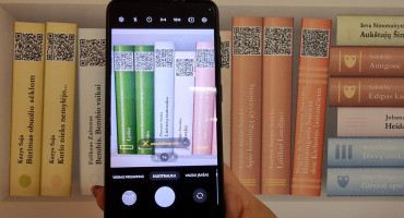 Knygų lentyna Alytaus Jurgio Kunčino viešosios bibliotekos Vaikų ir jaunimo literatūros kyriuje (Topolių g. 21) 3.jpg