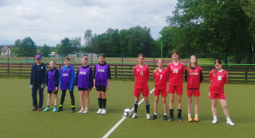 2025-06-21 futbolas merg jaunučių2.jpg