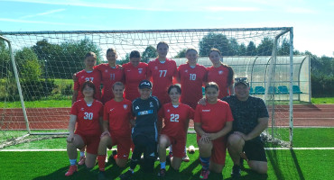 2025-09-23 futbolas merginų.jpg