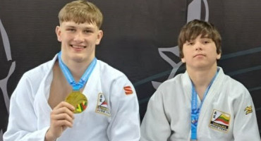 U-21 medalininkai.jpg