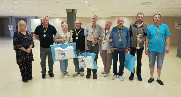 Iš kairės Ramunė Žekevičienė, Artūras Aleksandravičius, Rasa Kaminskienė,Jonas Rutkauskas, Zigmas Ingelevičius, Asta Matažinskienė,Donatas Baranauskas, Mykolas Valatka ir Dainius Bukleris.jpg
