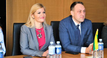 DSCF8715.jpg-1.jpg
