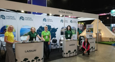 Balandžio 21-23 dienomis Alytaus turizmo informacijos centro darbuotojos pirmą kartą viešėjo Žalgirio arenoje, kur atstovavo Alytaus miestą ir kraštą – vietinio turizmo parodoje „Atostogos Lietuvoje“.
