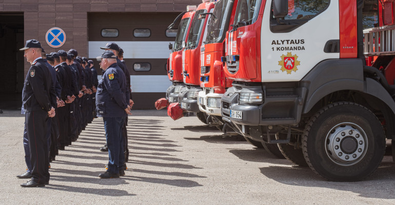 Alytaus miesto mero N. Cesiulio sveikinimai ir padėkos ugniagesiams
