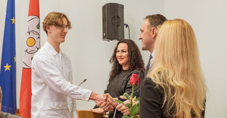 Gabiems jauniems alytiškiams – savivaldybės premijos